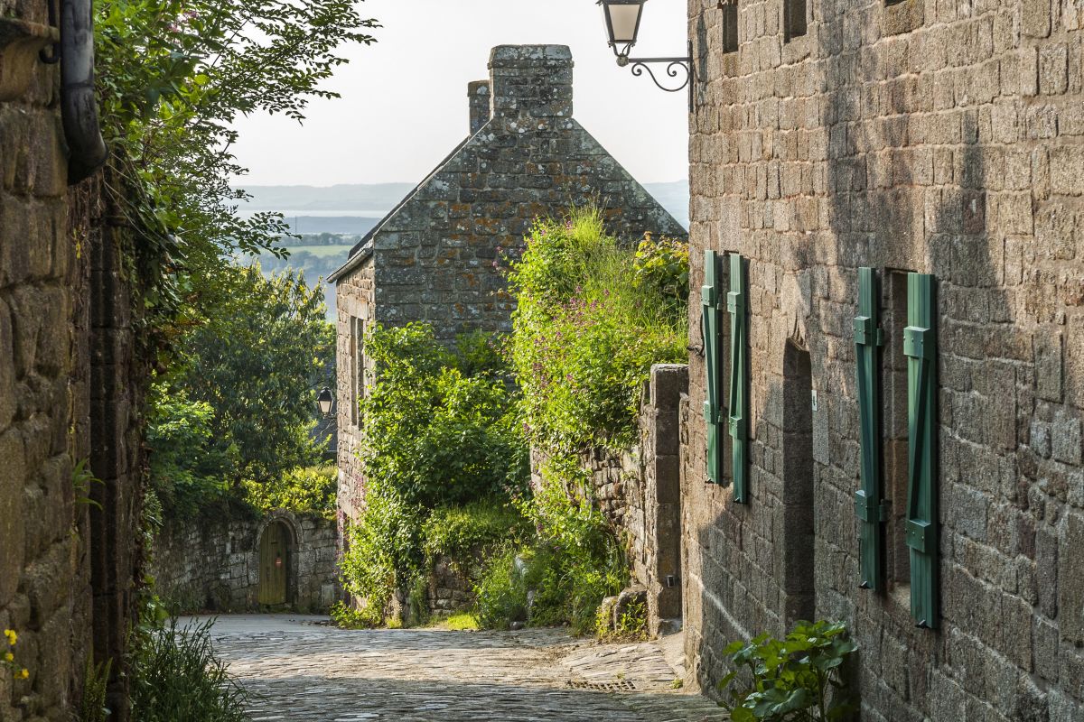 法国最美丽梦幻的15个乡村